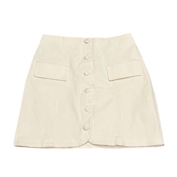 NEW Francesca’s Alya Button Front A Line Off White High Rise Mini Skirt Medium - Picture 1 of 7